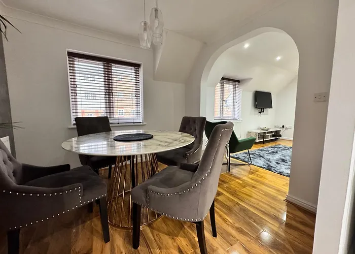 A Luxurious Coach House